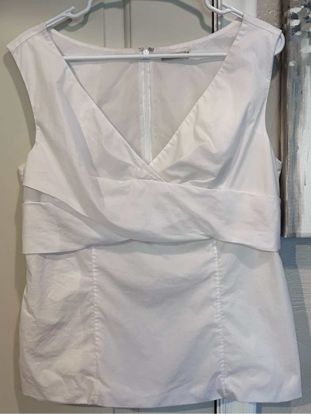 Magaschoni V-Neck Sleeveless Top Blouse